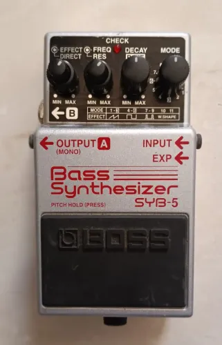 Pedal de Baixo - Boss SYB-5 - Bass Synthesizer