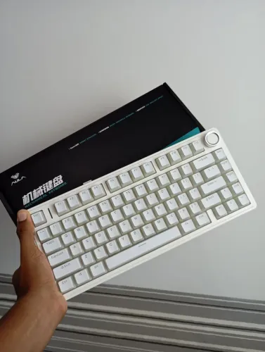 Teclado Mecânico SEM FIO - Aula F75