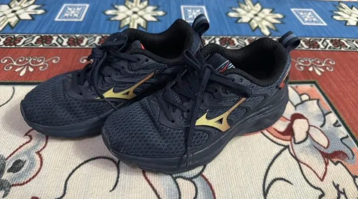 Tênis mizuno infantil tamanho 31