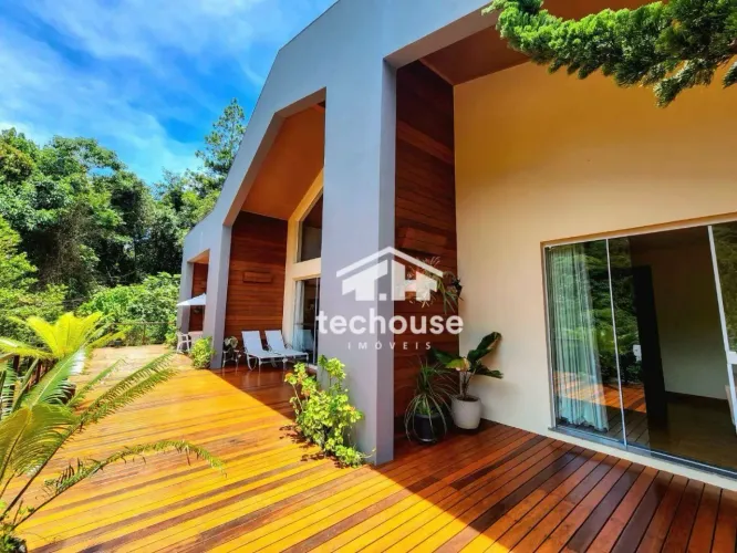 Casa com 3 dormitórios à venda, 220 m² por R$ 1.490.000,00 - Albuquerque - Teresópolis/RJ