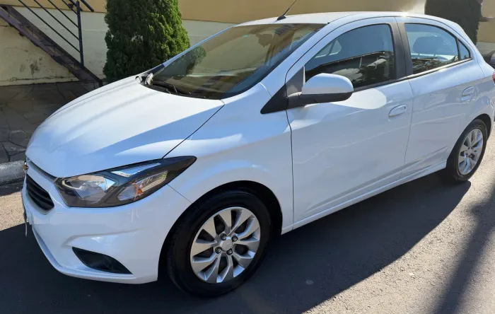 Chevrolet Onix Hatch LT 1.4 8V Flex Mec. 4P 2017
