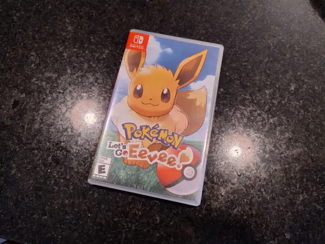 Pokémon Lets Go Eevee - Nintendo Switch