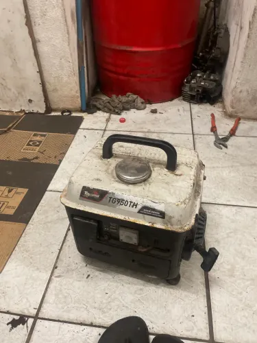 Gerador toyama 220v