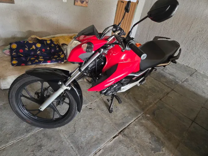 Titan 160 