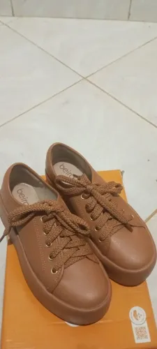 Tênis lindo casuais