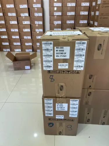 Caixa de papelão reforçada