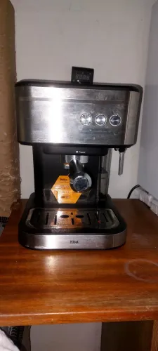 Cafeteira Expresso Philco 1,2L 20 Bar 950W Pressão de 20bar Saída de Vapor PCF04A 220v