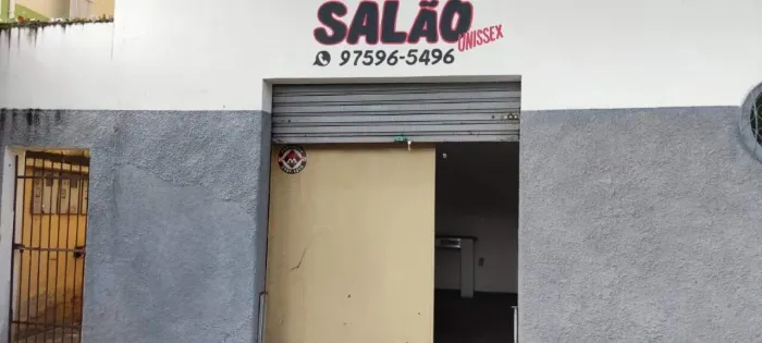 Loja Comercial porta de aço, 01 banheiro Bairro Novo Eldorado