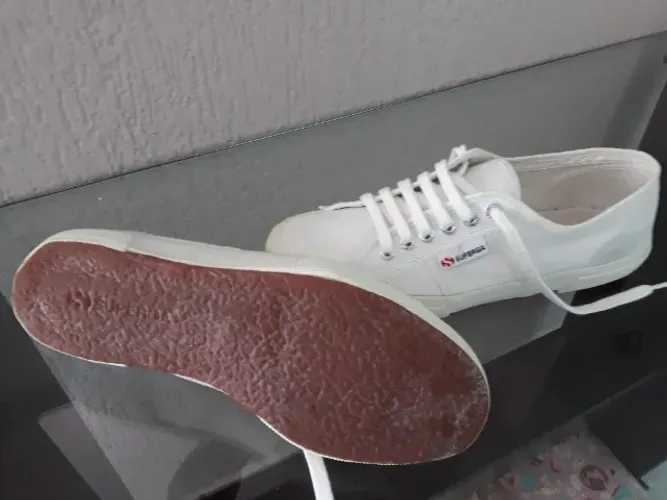 Tênis Superga -- Modelo Urbano/casual