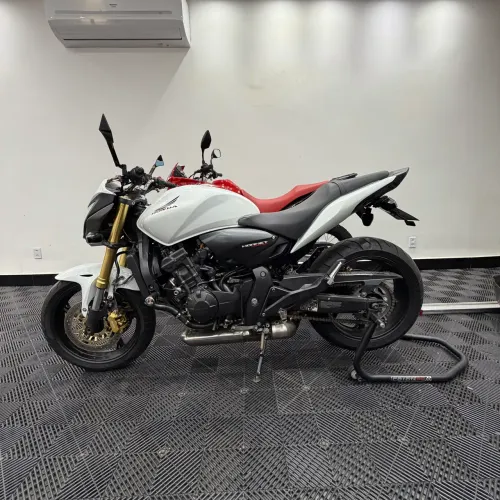 HORNET 21MIL KM