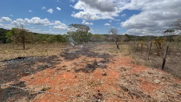 Imóvel rural em jaboticatubas a 8 km de Lagoa Santa. Próximo ao bananal e ponte do Julião