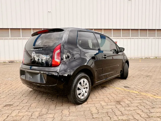 Volkswagen Up! Take 1.0 T. Flex 12V 3P 2015