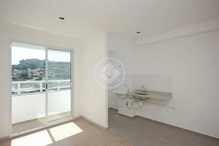 APARTAMENTO 2 QUARTOS E 1 VAGA PARA LOCAÇÃO NO BAIRRO ESTORIL, CONDOMÍNIO BRIZZE!