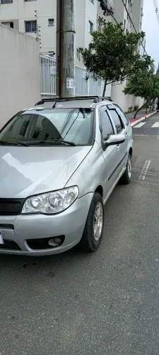 Fiat Palio Weekend HLX 1.8 MPI Flex 4P 2005