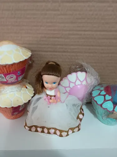 Boneca Cupcake Surpresa Estrela 