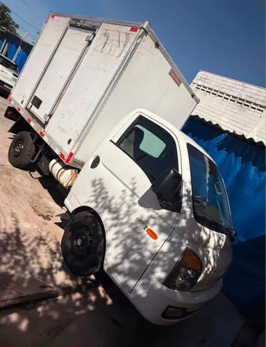 Hyundai HR