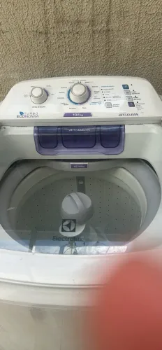 Máquina de lavar Eletroclux 10,5 kg