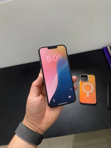 ? IPHONE 13 PRO MAX ? 256GB ?
