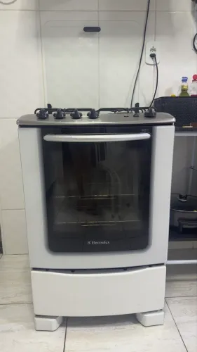 Fogão 4 bocas Electrolux