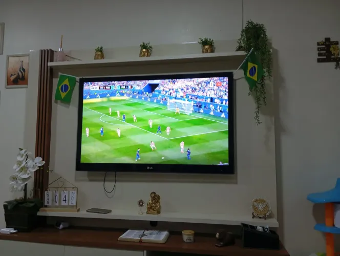 TV LG 47 lcd com Chromecast
