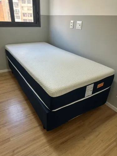 Cama + colchão solteiro King Guldi modelo firme D33
