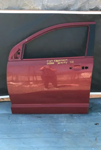 Porta Fiat Freemont\Dogde\Journey dianteira esquerda