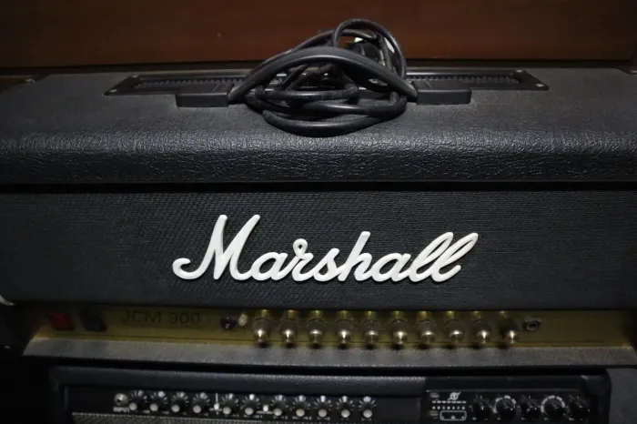 Cabeçote amplificador Marshall JCM 900