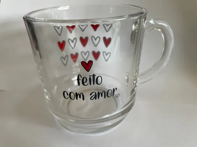 Caneca NOVA em vidro com alça feito com amor 