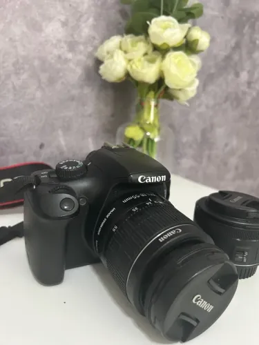 Máquina fotográfica novinha T3