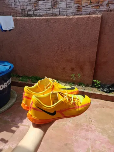 Chuteira Nike Phantom Laranja - Número 42