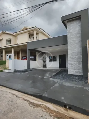 Casa construída no Condomínio Belo Verde na região do Boa Esperança com 3 Suítes sendo 1 m