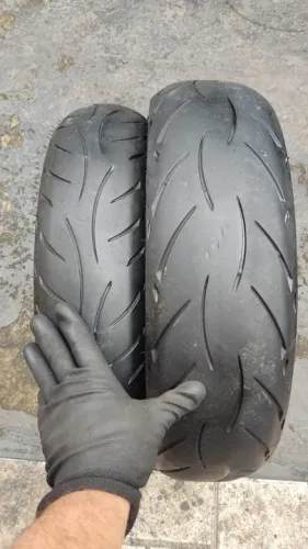 Par pneu usado Metzeler Sportec M5 140/70-17 e 110/70-17