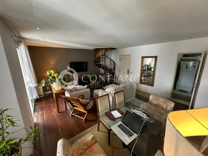 Cobertura Duplex à Venda e para Aluguel 207m² + 52m² de Área Externa, Vista para o Cristo