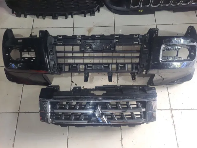 Parachoque pajero full