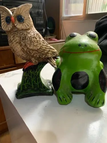 Esculturas Decorativas: Coruja e Sapo