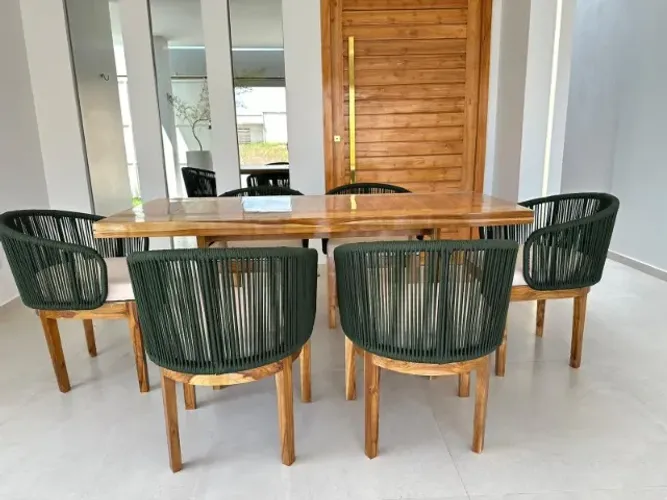 Mesa em madeira rustica com06  poltronas em corfão náutico.... oferta do dia!!!!