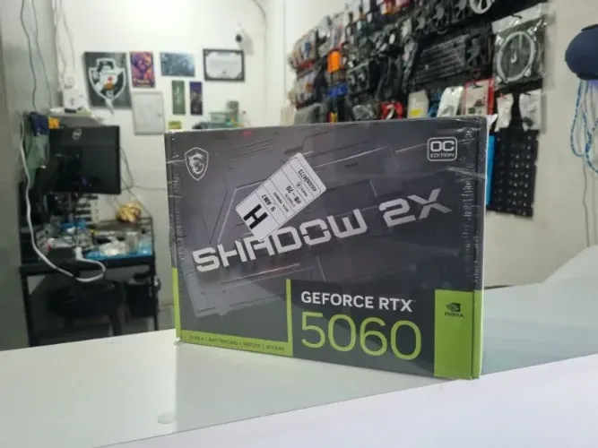 Placa de Vídeo MSI 5060 SHADOW 2X 8GB