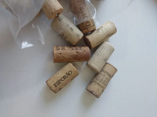 Rolhas de vinho para artesanato ou decoração