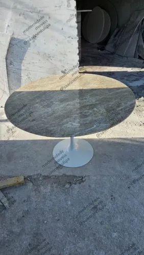 Fabrica Mesa Saarinen Tulipa tampo Quartzito TAJ MAHAL 1.15