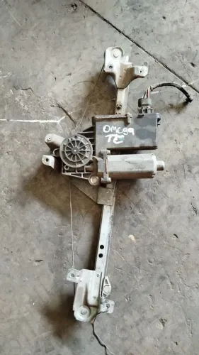 Máquina de vidro trás esquerda Omega