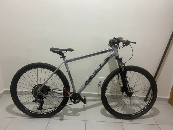 Bicicleta aro 29 quadro 21 freio hidráulico 
