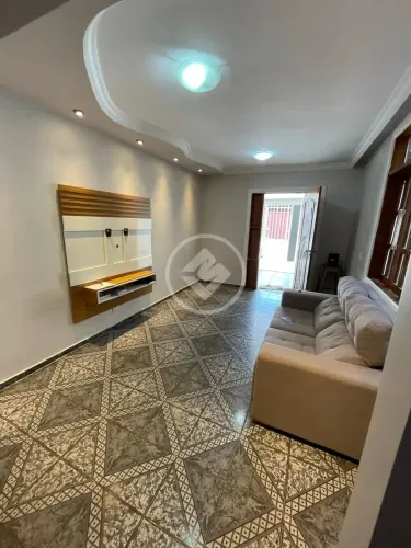 Sobrado com 4 quartos (2 suites), piscina e área gourmert R$590.000,00 Bairro Coophamil co