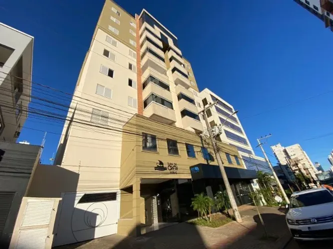 Apartamento mobiliado, pertinho do centro.