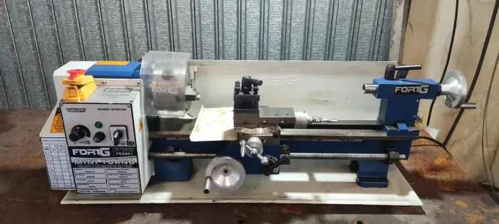 Mini Torno Mecânico FortG FG0001 (350mm / 550W) - Completo com suporte e acessórios<br>