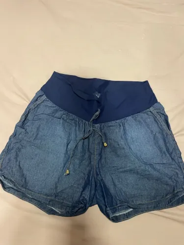 Lote com Shorts e calças Jeans Gestante - Conforto e Estilo!
