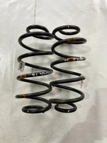 Par de Molas Traseiras Chevrolet Prisma 1.4 2014 2015 2016 2017 2018