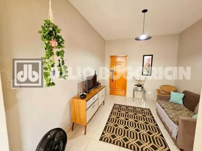 Apartamento : / Residencial / Centro