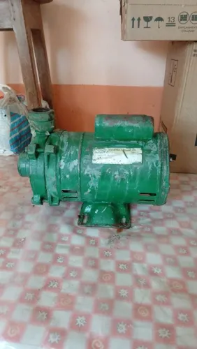 BOMBA D'ÁGUA USADA BOM ESTADO 