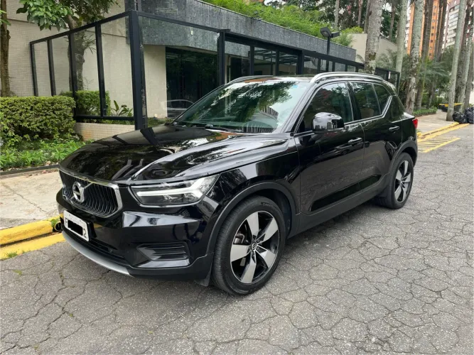 Volvo XC40 T-5 Momentum 2.0 252cv AWD 2018