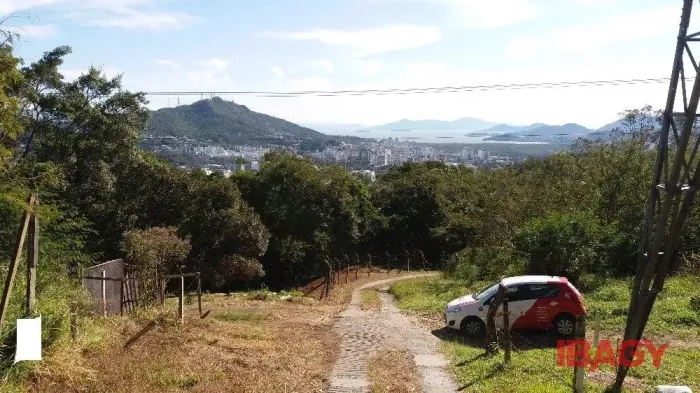 Oportunidade! Terreno em Pantanal - Florianópolis